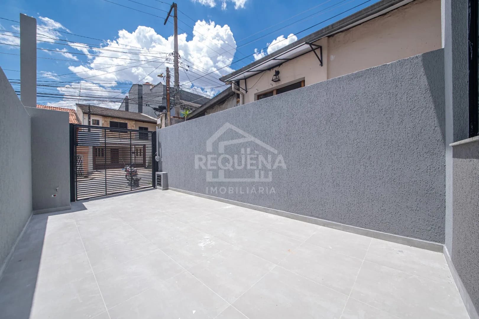 Foto de Casa ampla com 03 dormitórios 01 suíte - acabamento novo - santo andre